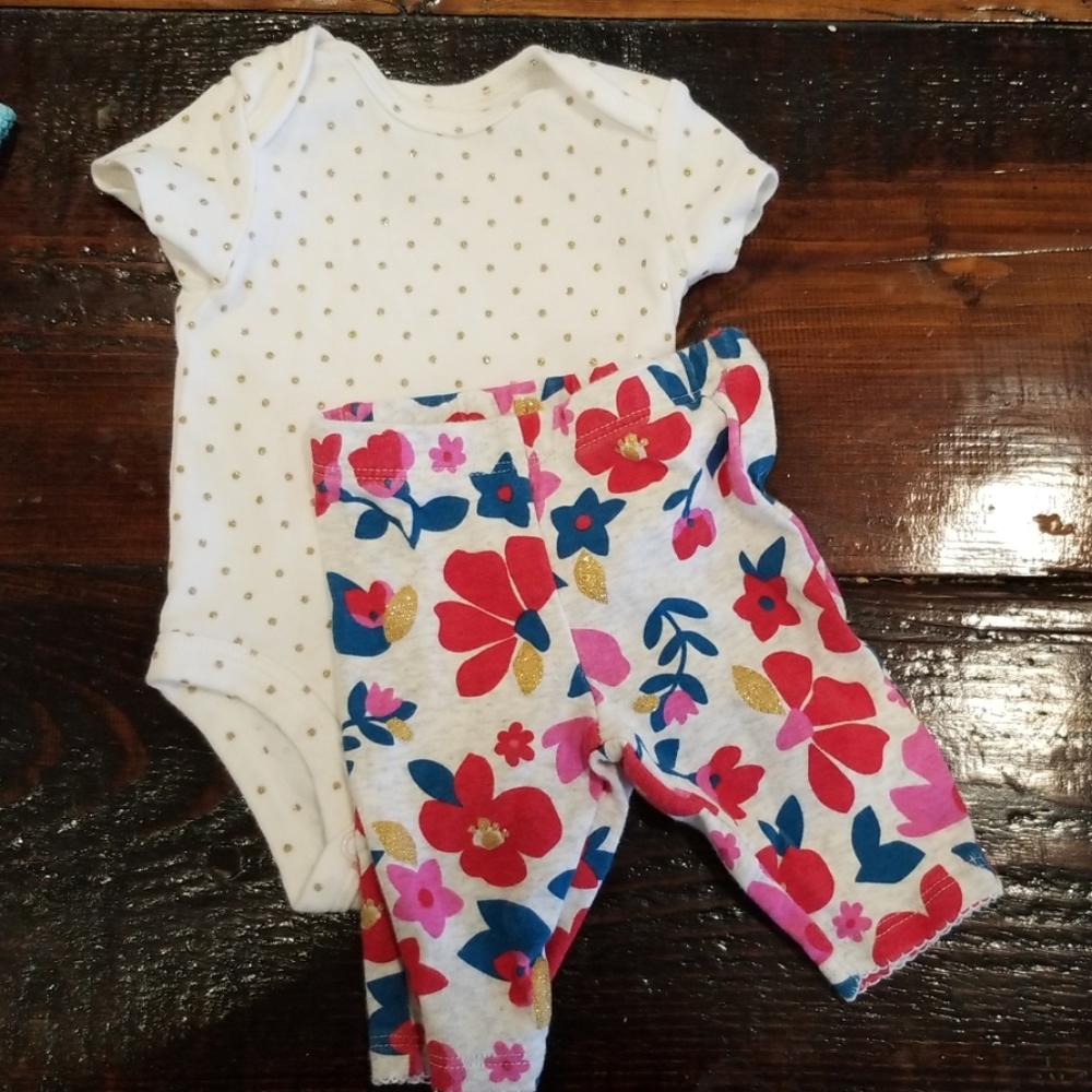 Darling carters outfit. Perfect for Spring.